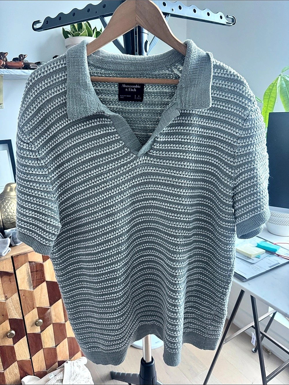 Abercrombie & Fitch Crochet-Style Button-Through Sweater Polo Striped V-Neck